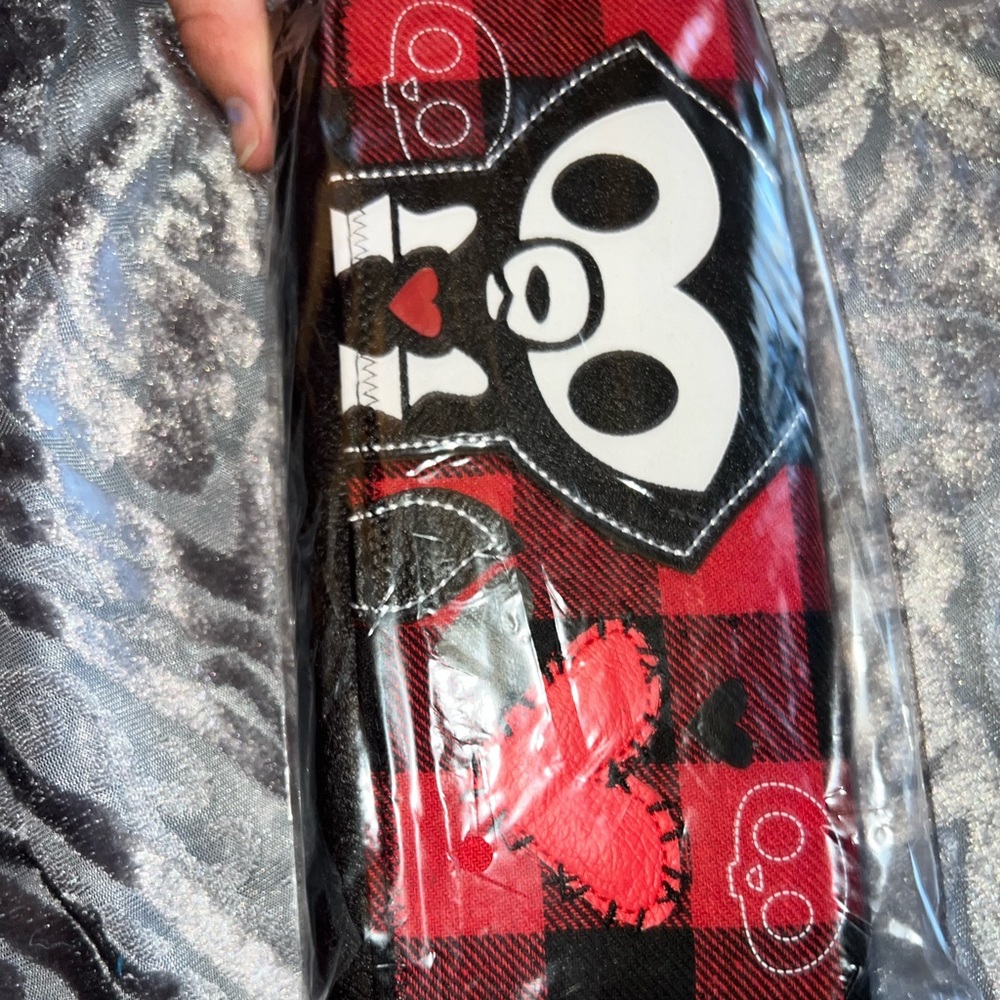 Skelanimals Brand New Wallet Jax the Wolf NWT!